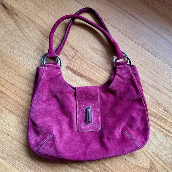 Prada Purse with authenticity cards! - Picture 9 of 10